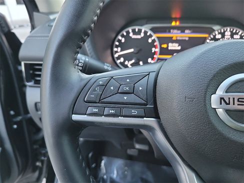 Used 2021 Nissan Sentra SV image 18