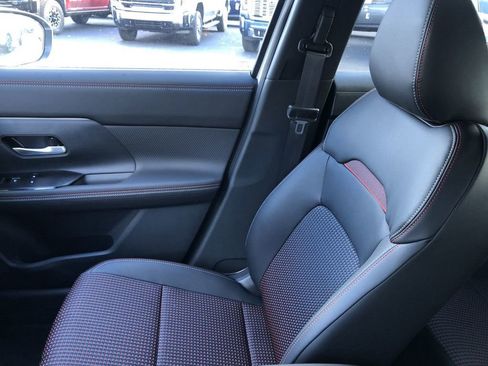 New 2026 Nissan Kicks SR w/ Cold Weather Package AWD/4WD image 30