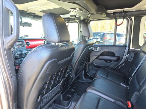 Used 2021 Jeep Wrangler Unlimited Rubicon w/ LED Lighting Group image 17
