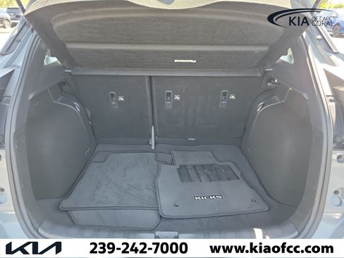 Used 2024 Nissan Kicks SR w/ SR Premium Package FWD image 10
