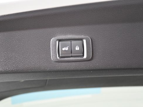 Used 2023 Mitsubishi Outlander SE AWD/4WD image 37
