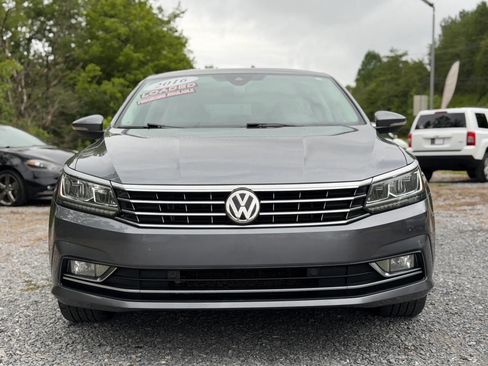 Used 2016 Volkswagen Passat 3.6 SEL Premium FWD image 2