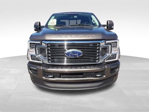 Used 2020 Ford F250 Limited image 2