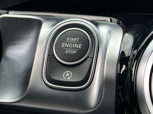 New 2026 Mercedes-Benz GLB 250 4MATIC image 38
