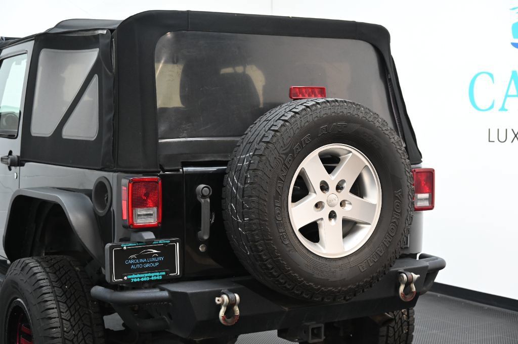 Used 2015 Jeep Wrangler Sport w/ Quick Order Package 23S AWD/4WD image 14