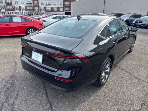 Used 2024 Honda Accord EX image 18