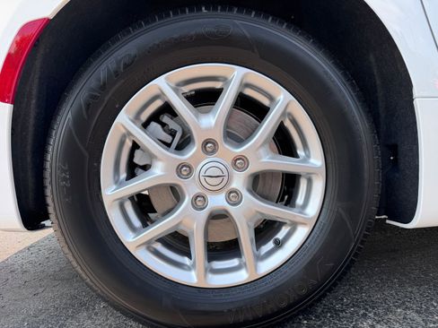 New 2026 Chrysler Voyager LX image 30