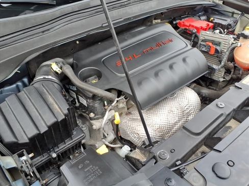 Used 2020 Jeep Renegade Latitude w/ Cold Weather Group image 30