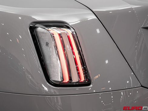 Used 2025 Rolls-Royce Spectre AWD/4WD image 18