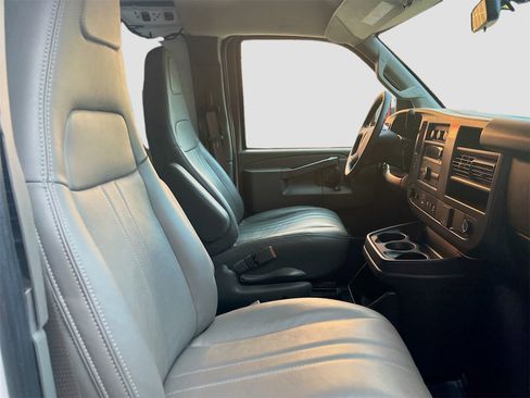 Used 2025 Chevrolet Express 2500 w/ Driver Convenience Package image 25