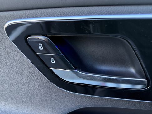 New 2026 Mercedes-Benz GLC 300 4MATIC image 23