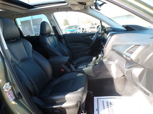 Used 2020 Subaru Forester Touring AWD/4WD image 18
