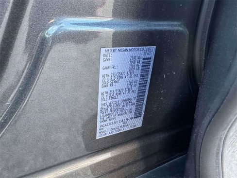 Certified 2025 Nissan Murano SL image 11