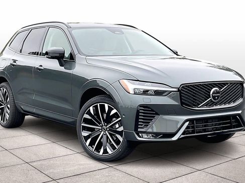 New 2026 Volvo XC60 B5 Ultra w/ Climate Package PRO image 2