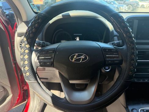 Used 2021 Hyundai Kona Limited w/ Cargo Package AWD/4WD image 14