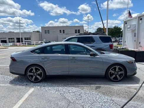 Certified 2026 Honda Accord SE image 9