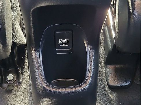 Used 2016 Honda HR-V EX image 14