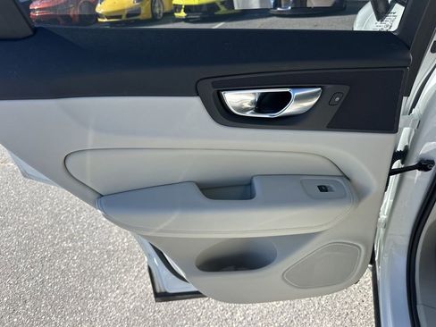 Used 2025 Volvo XC60 B5 Ultra w/ Protection Package Premier image 31