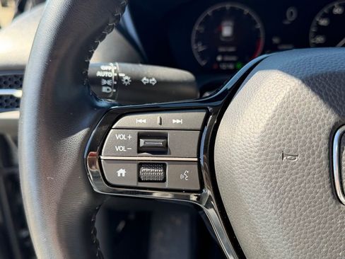 Used 2025 Honda HR-V EX-L image 18