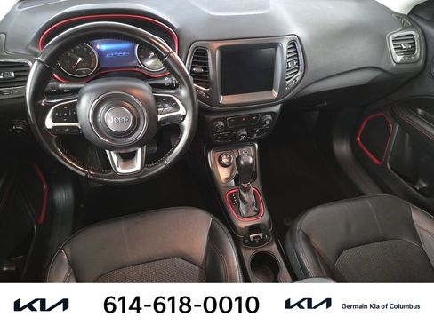 Used 2020 Jeep Compass Trailhawk AWD/4WD image 17