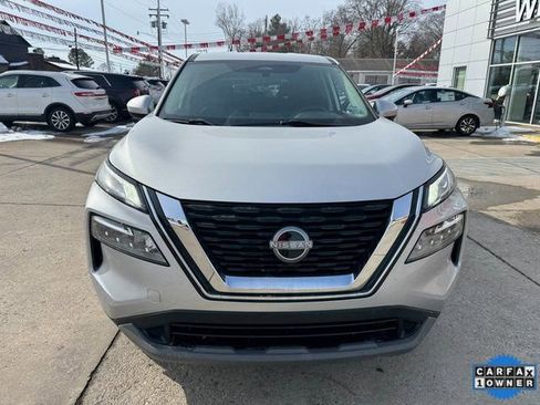 Used 2023 Nissan Rogue SV image 16