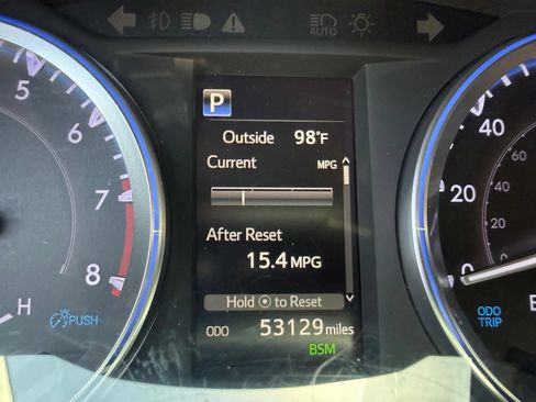 Used 2019 Toyota Highlander SE AWD/4WD image 14