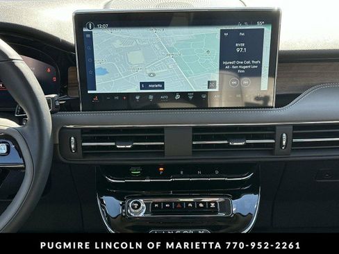 New 2026 Lincoln Corsair Reserve w/ Rear Removable Package Tray image 28
