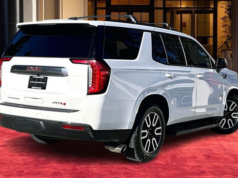 Used 2022 GMC Yukon AT4 image 12
