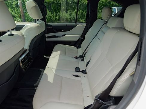 Used 2024 Lexus LX 600 4WD w/ Appearance Package image 29
