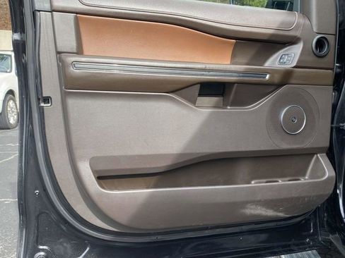 Certified 2023 Ford Expedition Max King Ranch image 22