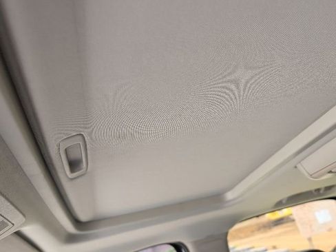 Used 2009 GMC Yukon Denali RWD image 19