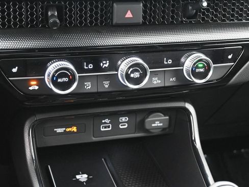 Used 2025 Honda CR-V Sport Touring image 18
