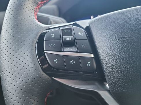 Certified 2025 Ford Explorer ST image 27