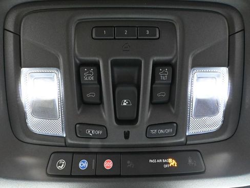 Used 2024 Chevrolet Silverado 2500 High Country w/ Technology Package image 41