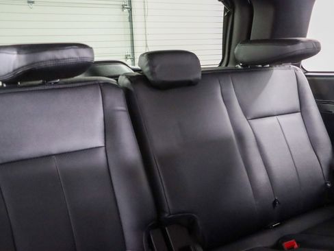 Used 2021 Ford Expedition XLT image 30