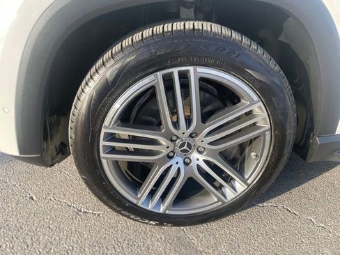 Certified 2022 Mercedes-Benz GLS 450 4MATIC image 9