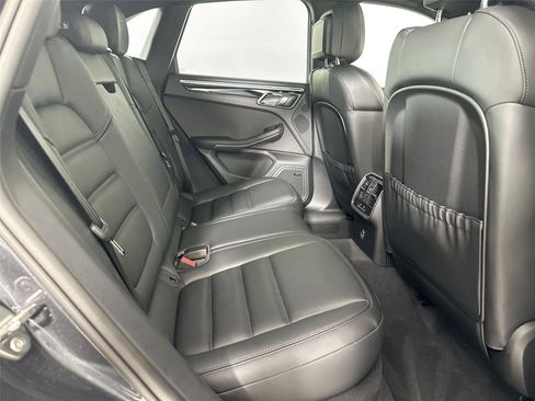 Used 2026 Porsche Macan Turbo AWD/4WD image 27