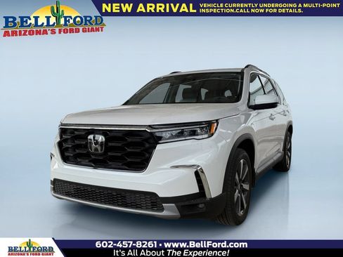 Used 2023 Honda Pilot Touring image 1