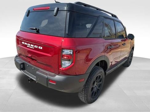 Used 2025 Ford Bronco Sport Badlands image 3