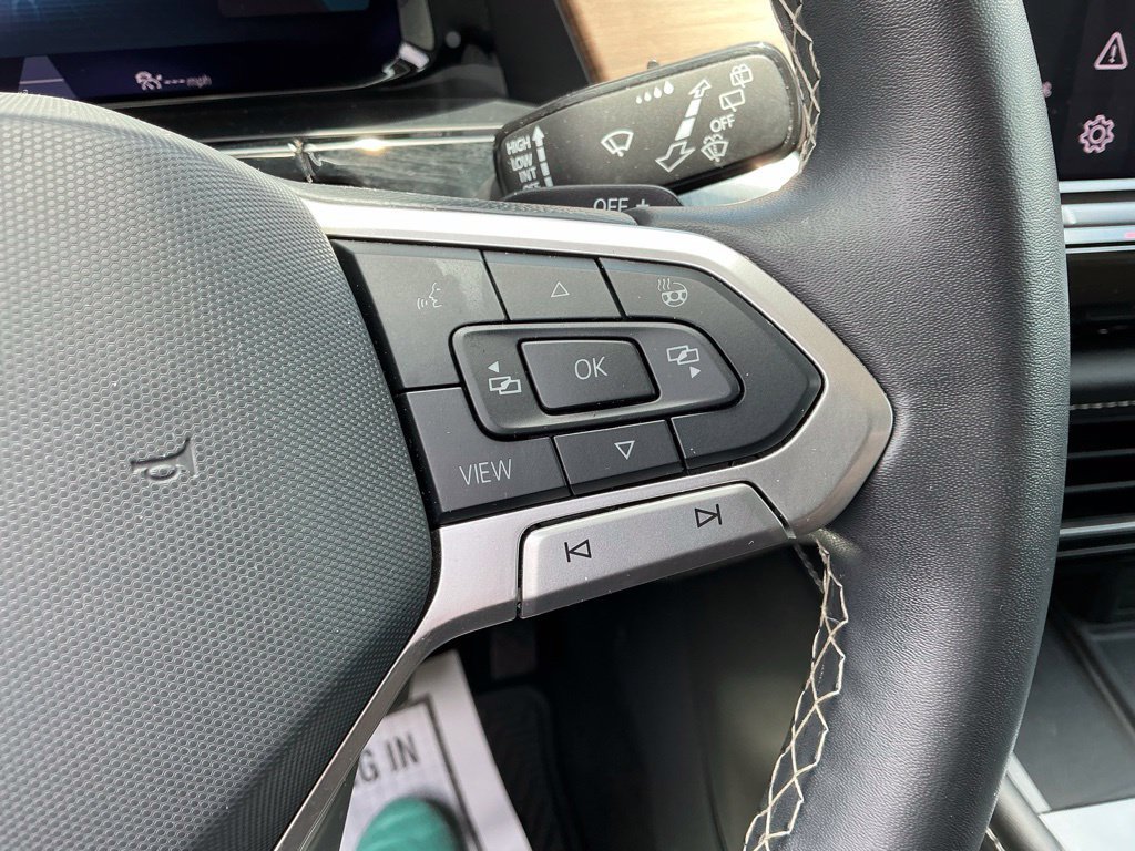Used 2024 Volkswagen Atlas SE FWD image 40