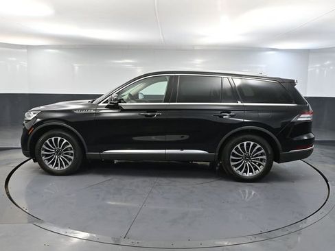 Used 2022 Lincoln Aviator Reserve w/ Elements Package Plus image 10