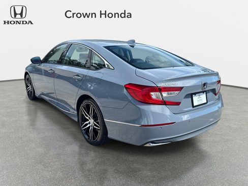 Used 2022 Honda Accord Touring image 3