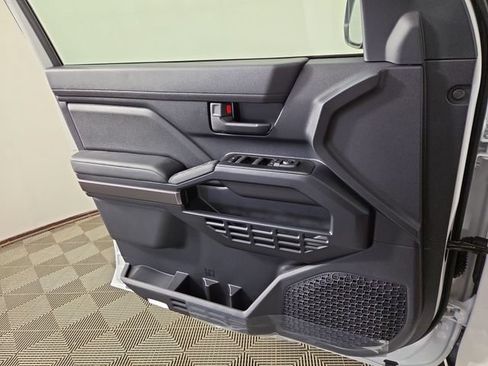 New 2026 Toyota 4Runner SR5 RWD image 28