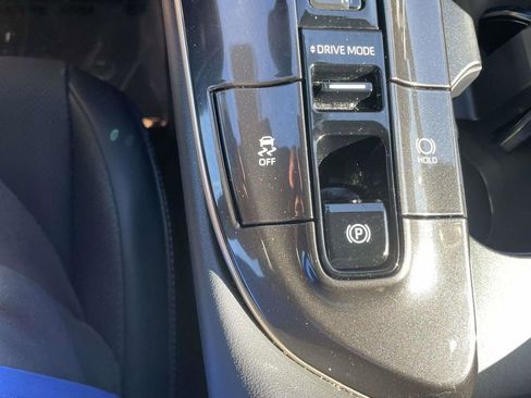 Used 2026 Toyota Crown Platinum AWD/4WD image 43