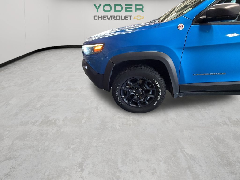 Used 2020 Jeep Cherokee Trailhawk w/ Comfort/Convenience Group AWD/4WD image 49