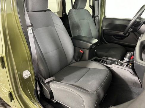Used 2022 Jeep Wrangler Unlimited Sport AWD/4WD image 40