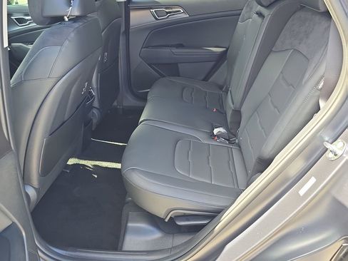 New 2026 Kia Sportage SX AWD/4WD image 17