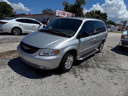 Used 2003 Chrysler Town & Country LXi image 4