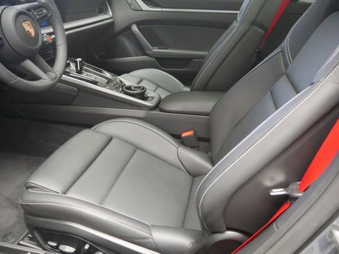 Certified 2026 Porsche 911 Carrera RWD image 17