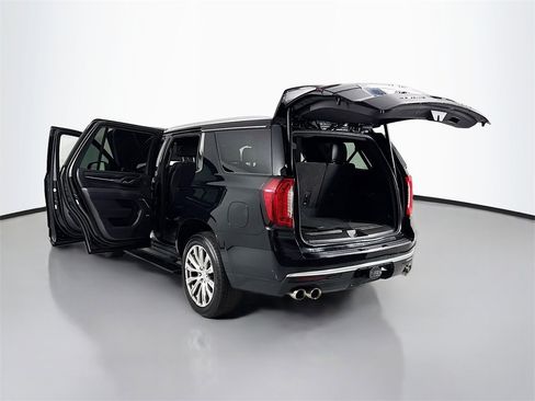 Used 2022 GMC Yukon Denali image 30